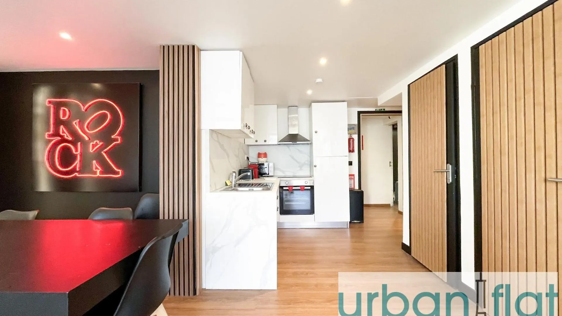 Lägenhet Urban Flat 128 - Beautiful 4 Bdr Flat Champs-Elysees Paris