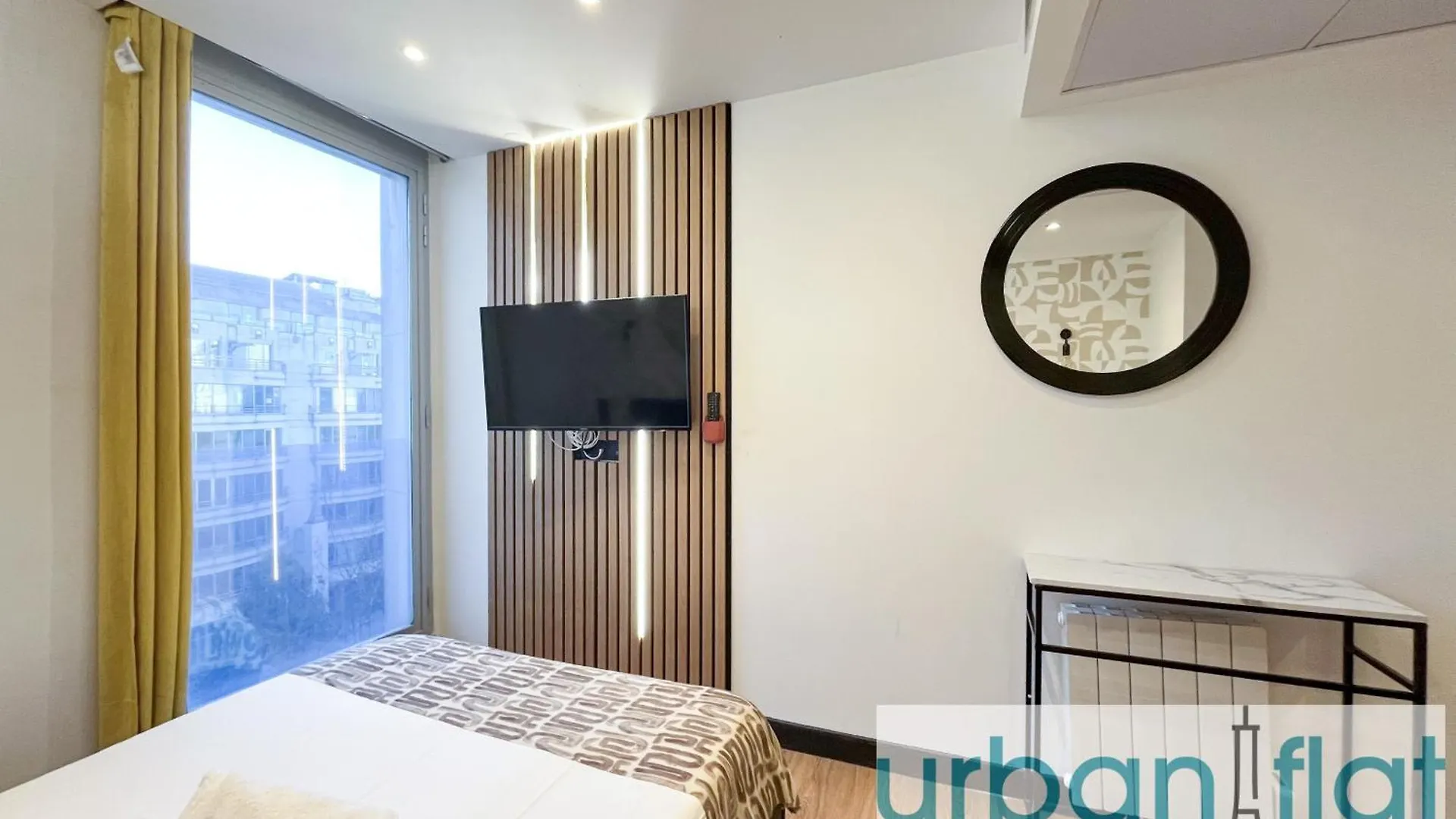 Apartment Urban Flat 128 - Beautiful 4 Bdr Flat Champs-Elysees Paris France