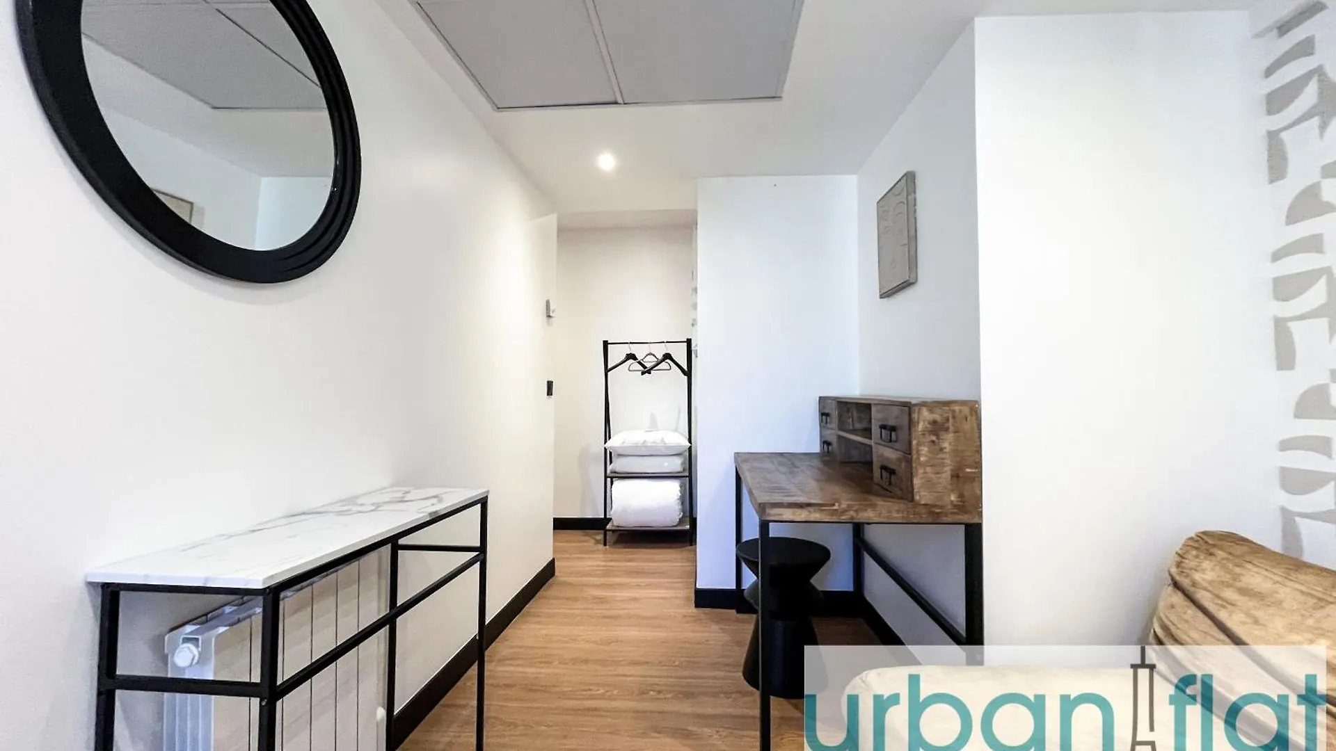 Apartment Urban Flat 128 - Beautiful 4 Bdr Flat Champs-Elysees Paris